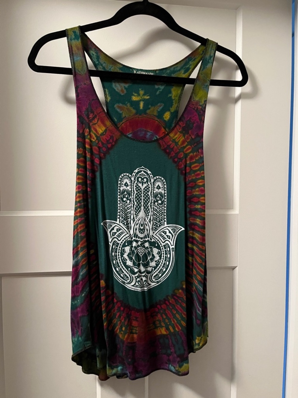 Keren Hart Green Tie-Dye Hamsa Graphic Tank Top